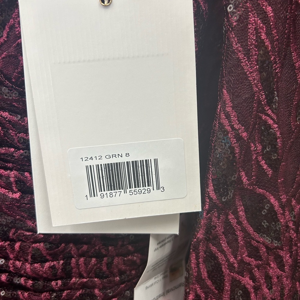 Mac Duggal NWT 12412 Burgandy LONG SLEEVE RUCHED SEQUINED V-NECK GOWN - Picture 6 of 7